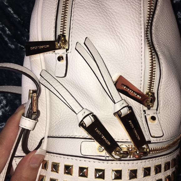 Beautiful Michael Kors Leather Backpack main image 4